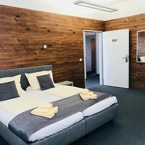 Creo Hotell